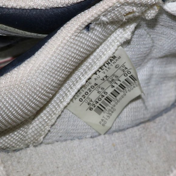 NIKE AIR FORCE 1 PUERTO RICO SHOES - YOUTH SIZE 6Y - Picture 2 of 16